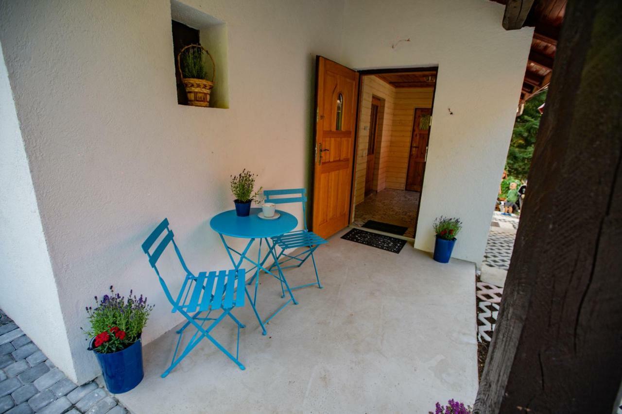 Chata Pod Lasem Poreba  Exterior photo